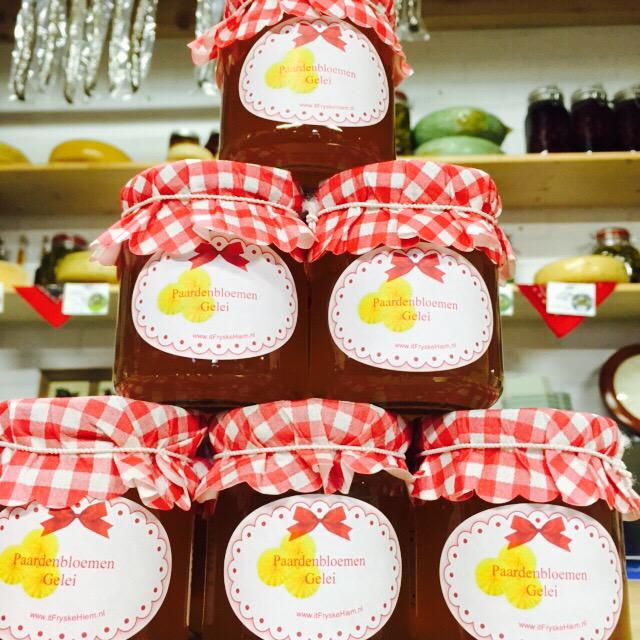 De #paardenbloemengelei staat klaar!!! #genieten