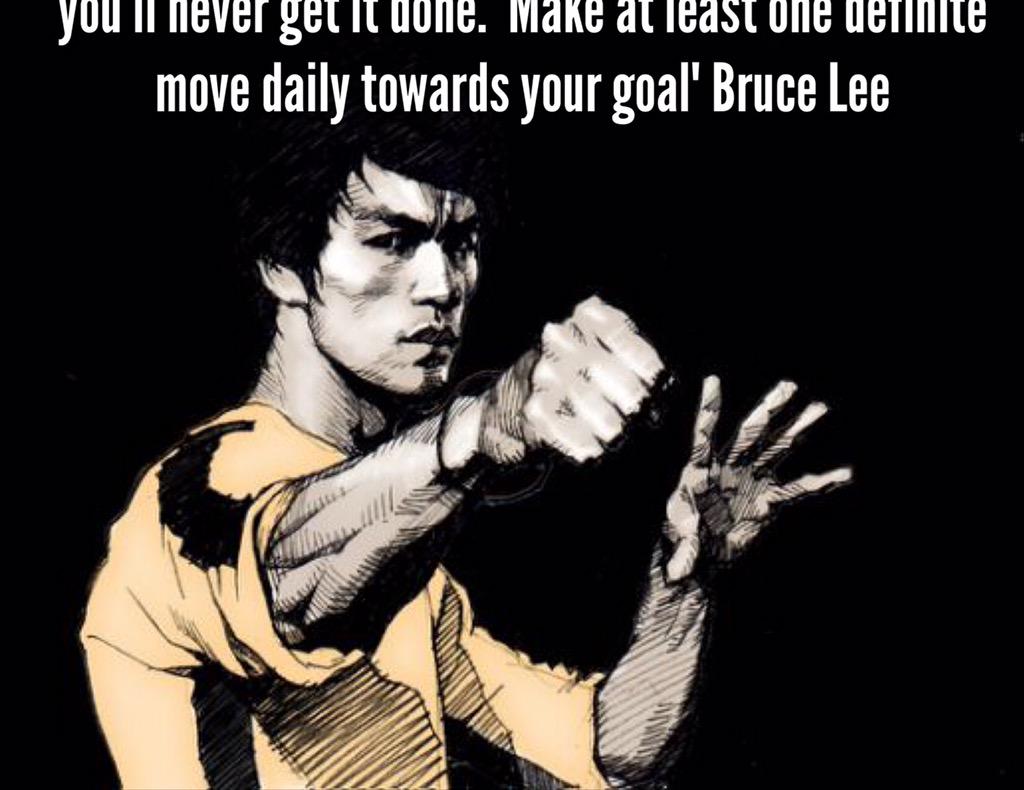 RunnersMotivati's tweet photo. Small steps every day towards your goal..... #BruceLee #RunnersMotivation http://t.co/Z8kXQ8tZ4G
