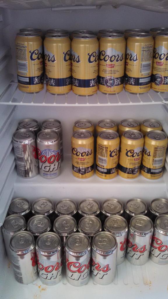 PapaJens71's tweet photo. Is it Hoopfest season yet? I'm ready, when does training camp start? #stayhydrated #therealspringtraining http://t.co/55rys6s775