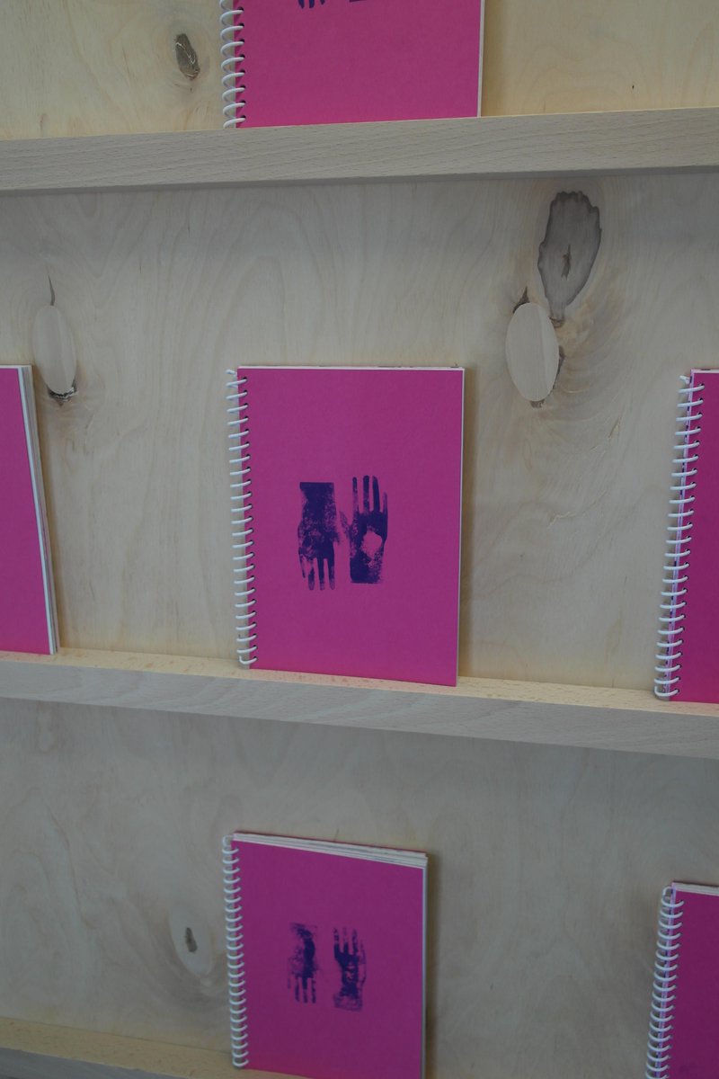 MyBestFriendCR's tweet photo. #mybestfriendevent publication looking hot on the book shop shelf! http://t.co/LJaqqciOIS