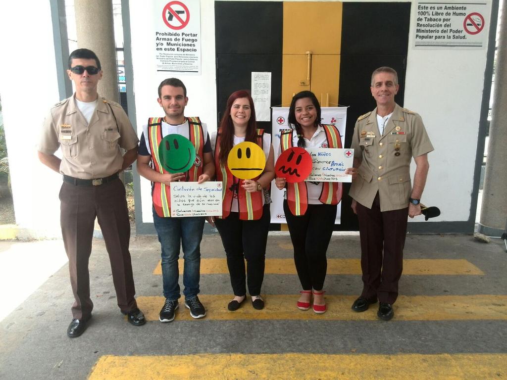 ANRO2011's tweet photo. #SavekidsLives2015 #SalvemosAnuestrosNiños2015 @CuidadoenlaVIA @asotransito @FundaSegCaracas @csvcruzroja http://t.co/9KIsD0lXOL