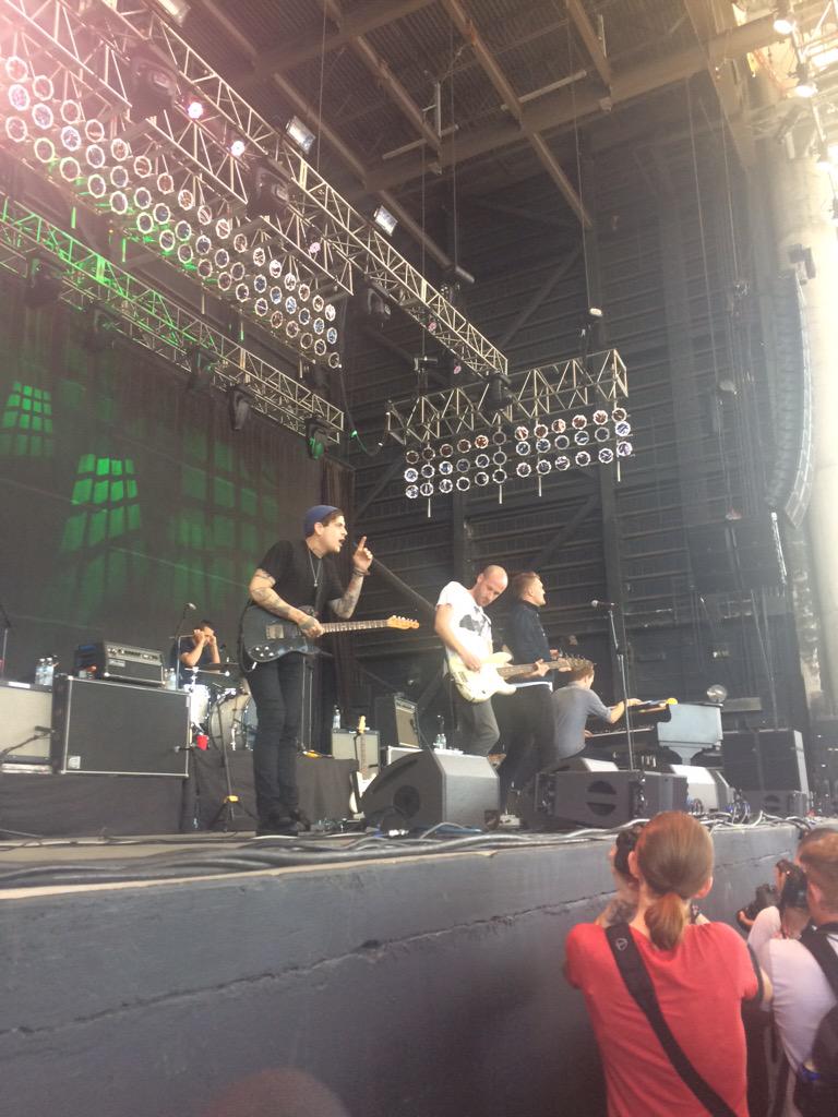 BigGuavaFest's tweet photo. @ColdWarKids just hit the #BigGuava stage!!! http://t.co/qBuT1UcAfV