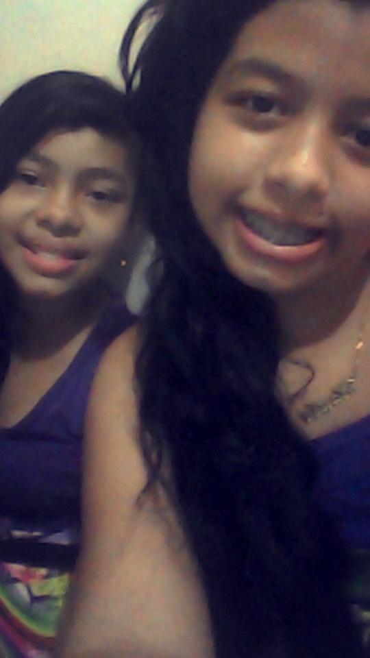 Tatiluna10's tweet photo. Ella y yo :* http://t.co/5s0hJA0zF0