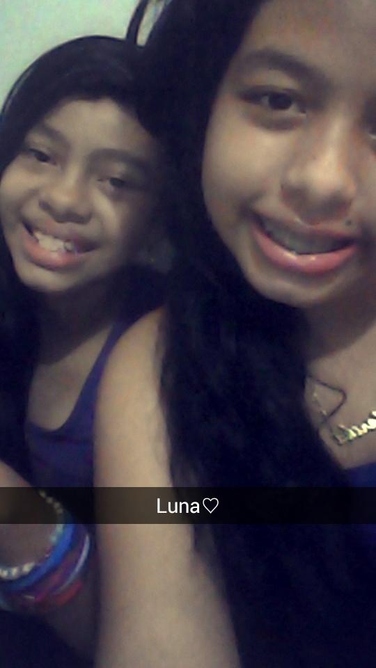 Tatiluna10's tweet photo. Ella y yo :* http://t.co/5s0hJA0zF0