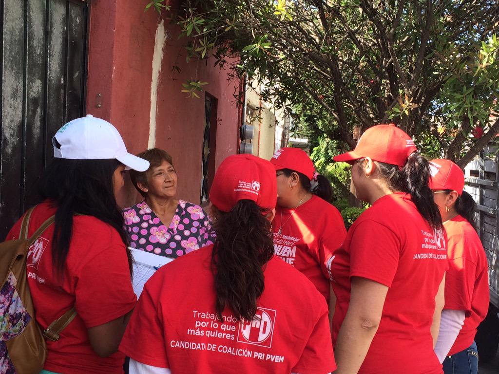 YunuemW's tweet photo. Gracias por sus palabras, los jóvenes tenemos ganas de un cambio para el municipio. Y juntos lo vamos a lograr. http://t.co/etydIPiKCu