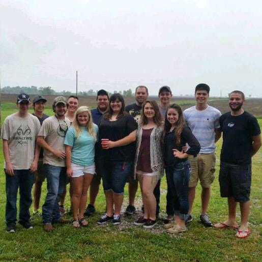 morgancraft25's tweet image. My dysfunctional college fam 💟