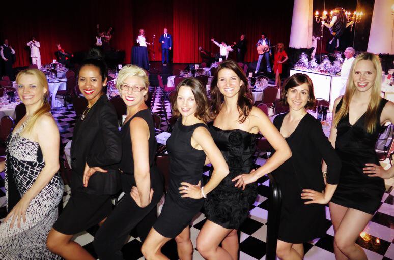 Voici Vins au Féminin <a href="/vinsaufeminin/">Vins au Féminin</a> Dégustation Vegas <a href="/HeidiHollinger/">Heidi Hollinger</a> @CarolineChagno1 @LadyCocoPierre <a href="/theaallard/">Théa LamoureuxAllard</a> 👏