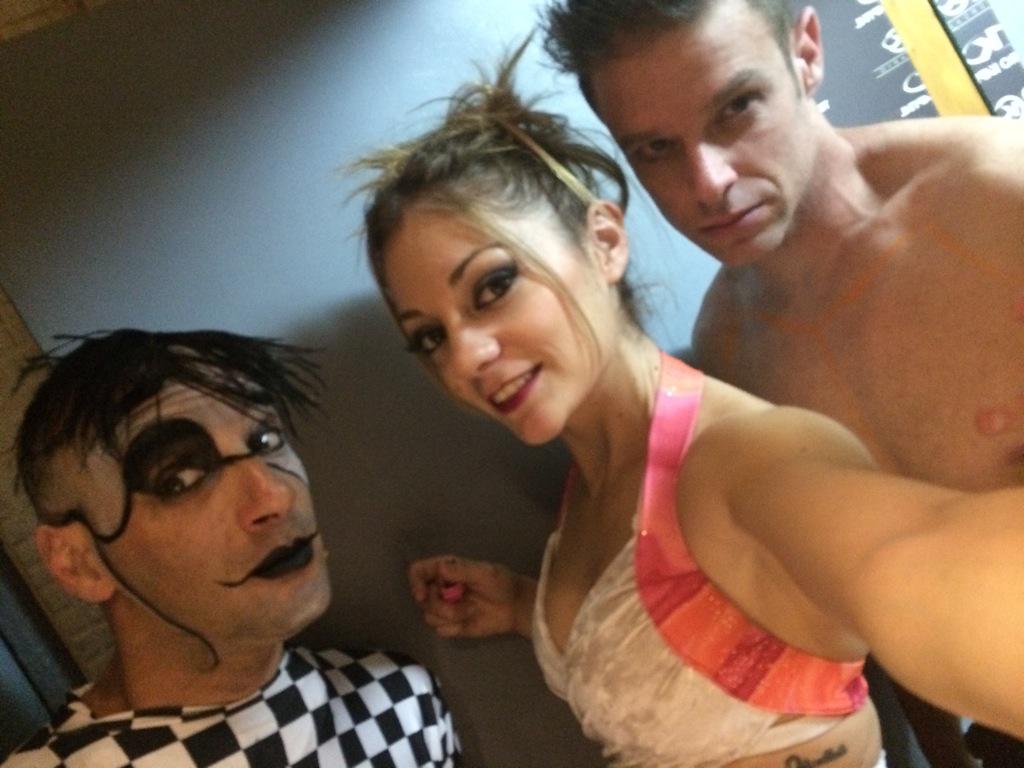 roxnocilla's tweet photo. @acrolua y @Danicircense en #kapital #fiestacircus http://t.co/UnKenCqnwh