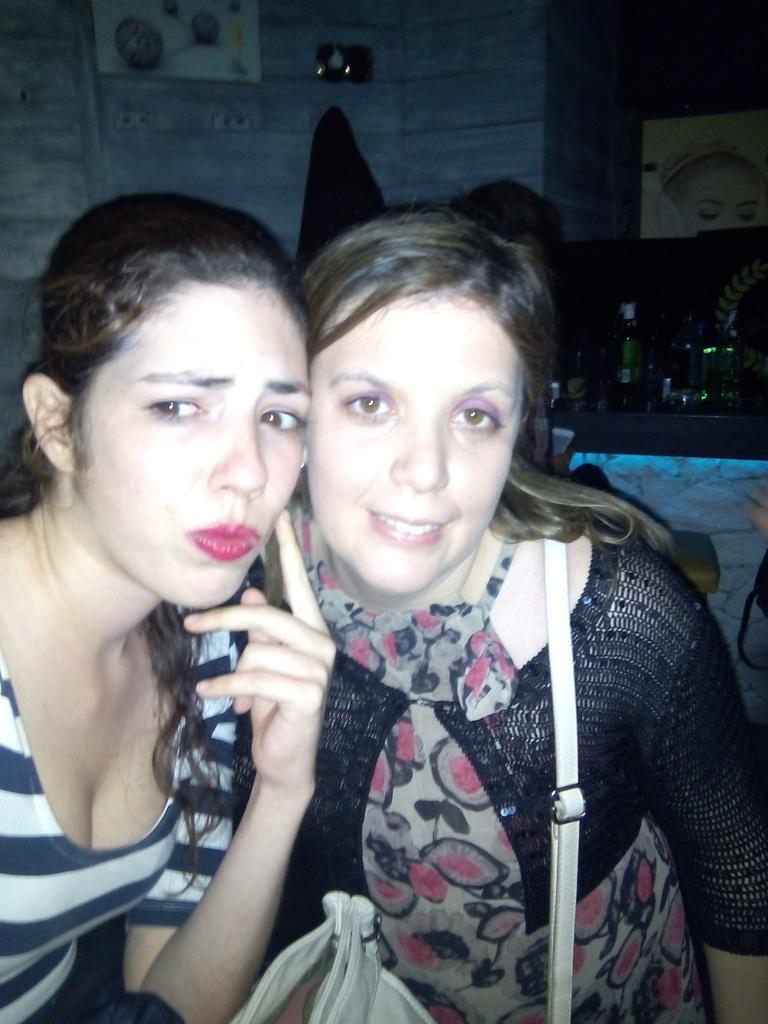 Pero esto que eeeees??? #tejafail <a href="/211987cristina/">Cristina Hernandez</a> <a href="/JoseChiri88/">Jose Angel Garciaᴰᴶ</a> <a href="/CharlyAlonsoIB/">Carlos Carretero</a>