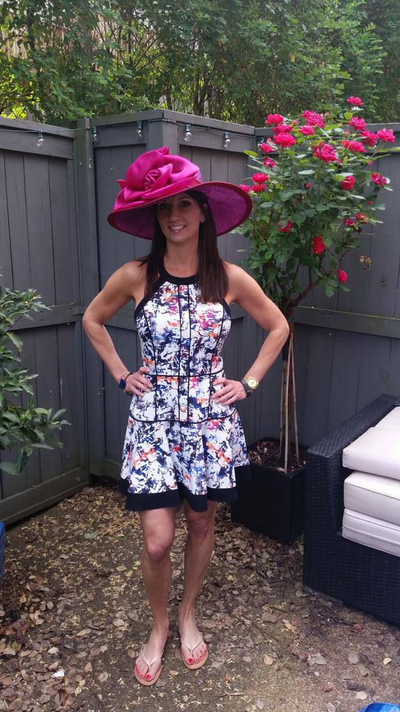 Thx @gusmayernville & @camhatsNYC for making me #RaceDayReady for @TNSteeplechase today!