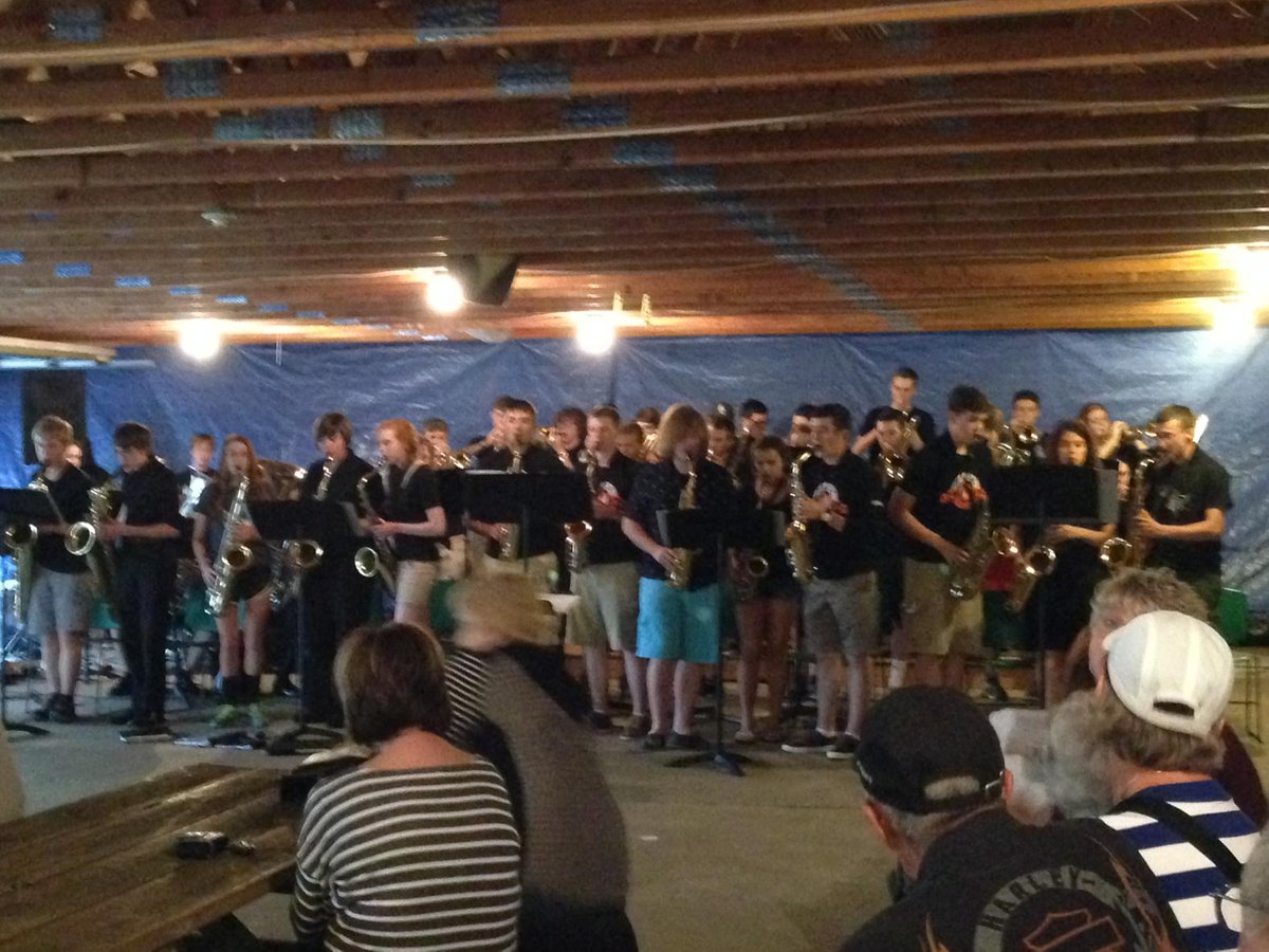 MrsReplogle's tweet photo. TK and Caledonia and ALL THAT JAZZ!! Great music😃 #tkstrong http://t.co/06PX9U3UoN