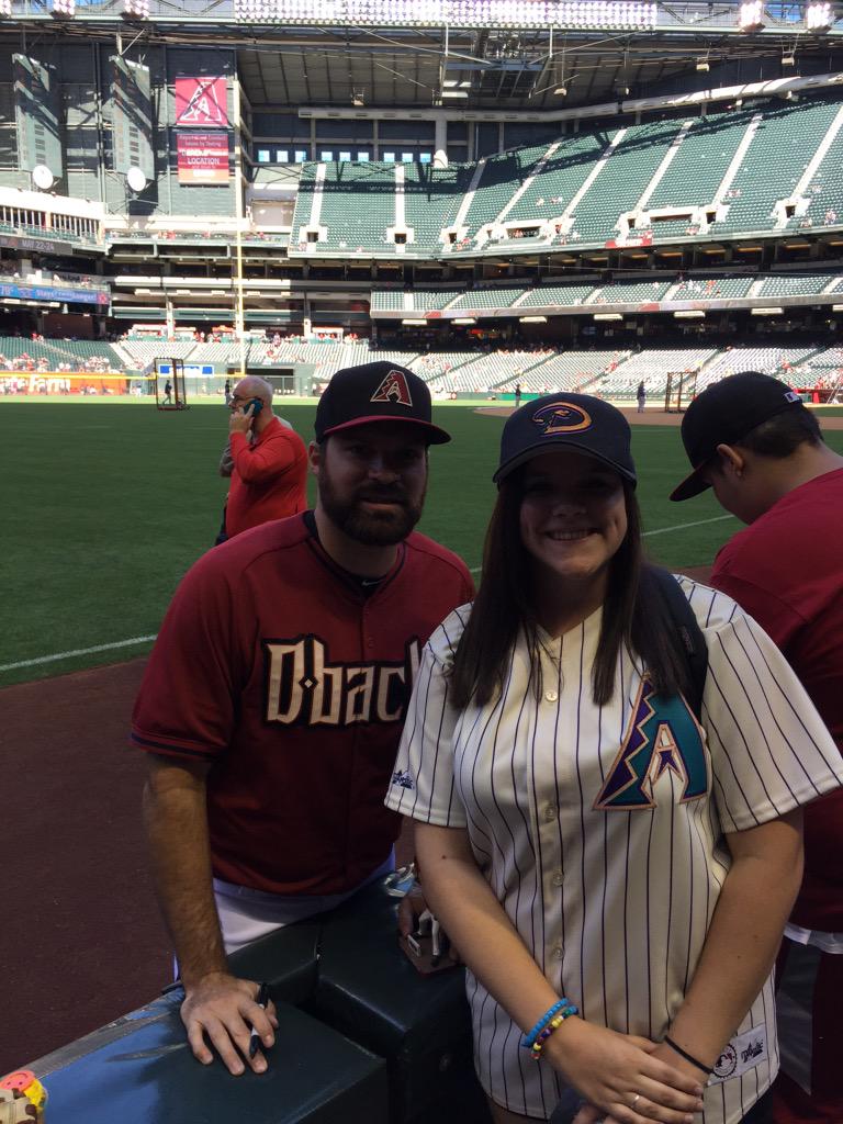 CRboy79's tweet photo. @Dbacks game tonight, and my daughter with #joshcollmenter! #GoDbacks http://t.co/eyR2Wb0wnQ