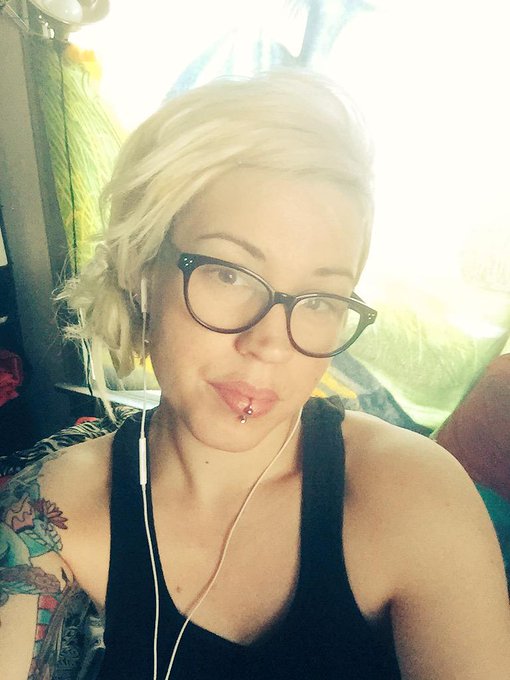 Funny how hair changes everything... #altgirls #notthegirlnextdoor #CamGirls happy Saturday! http://t<a href="/tag/altgirls"class="tags">#altgirls</a><a href="/tag/camgirls"class="tags"><span>#camgirls</span></a><a href="/tag/notthegirlnextdoor"class="tags"><span>#notthegirlnextdoor</span></a>