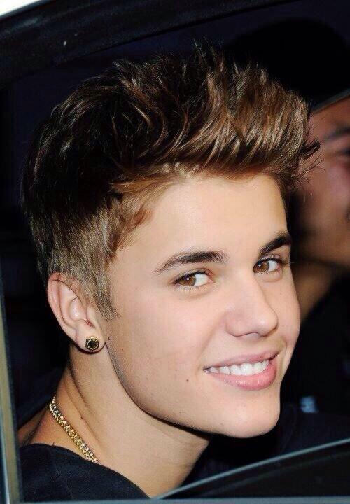 celebepisode's tweet photo. Justin Bieber
ジャスティン ビーバー

#海外セレブ
#Justin
#好みだったらRT http://t.co/lXQ5gZ6Tp7
