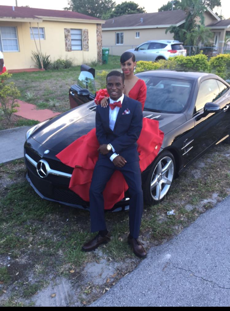 YYOUMADTHO's tweet image. #TurnerTech #prom2k15 @DeucePound 🔥