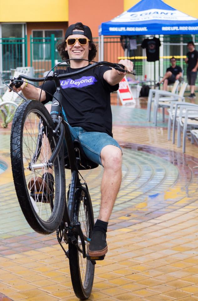 initemg's tweet photo. @SonoranCycles at the Summer Splash Bash 101! The best bikes in the east valley!!
#ASU #lastclassoftheyear http://t.co/G9lnagUvae