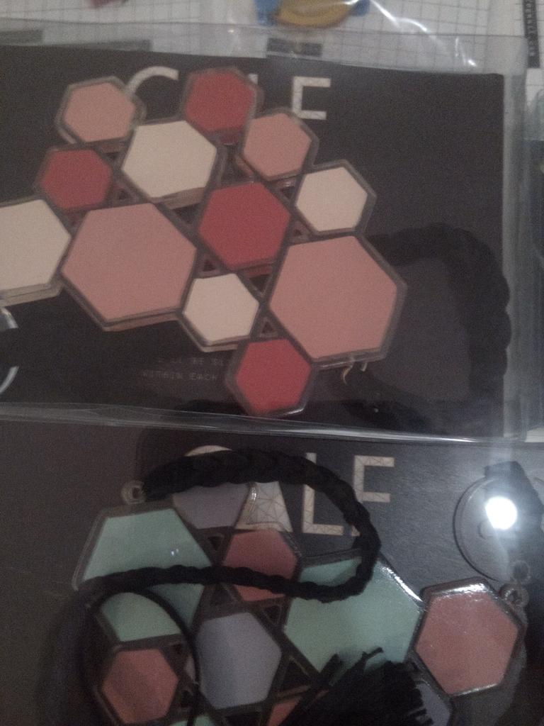 It is not juz a fashion, resin talk <a href="/CALFCALF/">CALF</a> #loubelleshop #bandung #fashion #necklace