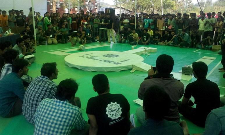 rizzisquad's tweet image. #Recap- #RoboFight 2014: Fun, #Innovation &amp;amp; #Robotics. bit.ly/1GWANsz #robots #tech #event #BD via @sdas…