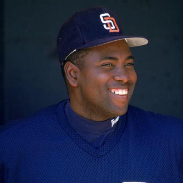 Padres's tweet image. As you watch tonight's game, check out this amazing story on #MrPadre from @PadresCentral: atmlb.com/1PyhrP9