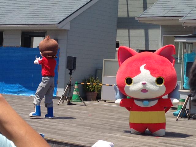 Tvkハウジングプラザ横浜 Pa Twitter 本日は妖怪ウォッチ キャラクターショーを開催しております 多くのお客様にご来場いただいておりますので お早めに座席確保する事をオススメしますヽ ﾉ ﾟ 2回目は14 00から 握手会もあるよ 急いでプラザ横浜へ