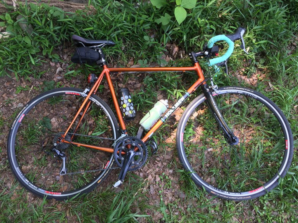 うっきー ニセガミちゃん 天気がいいので自作ロードバイクで外出 これは溶接 組立 塗装含めて全部自分でやったんだけど 3年経っても特に問題は出てない Bamboobeeの竹フレームもそんな感じで使い込めるといいんだけど Http T Co 4vgxjhiqbr