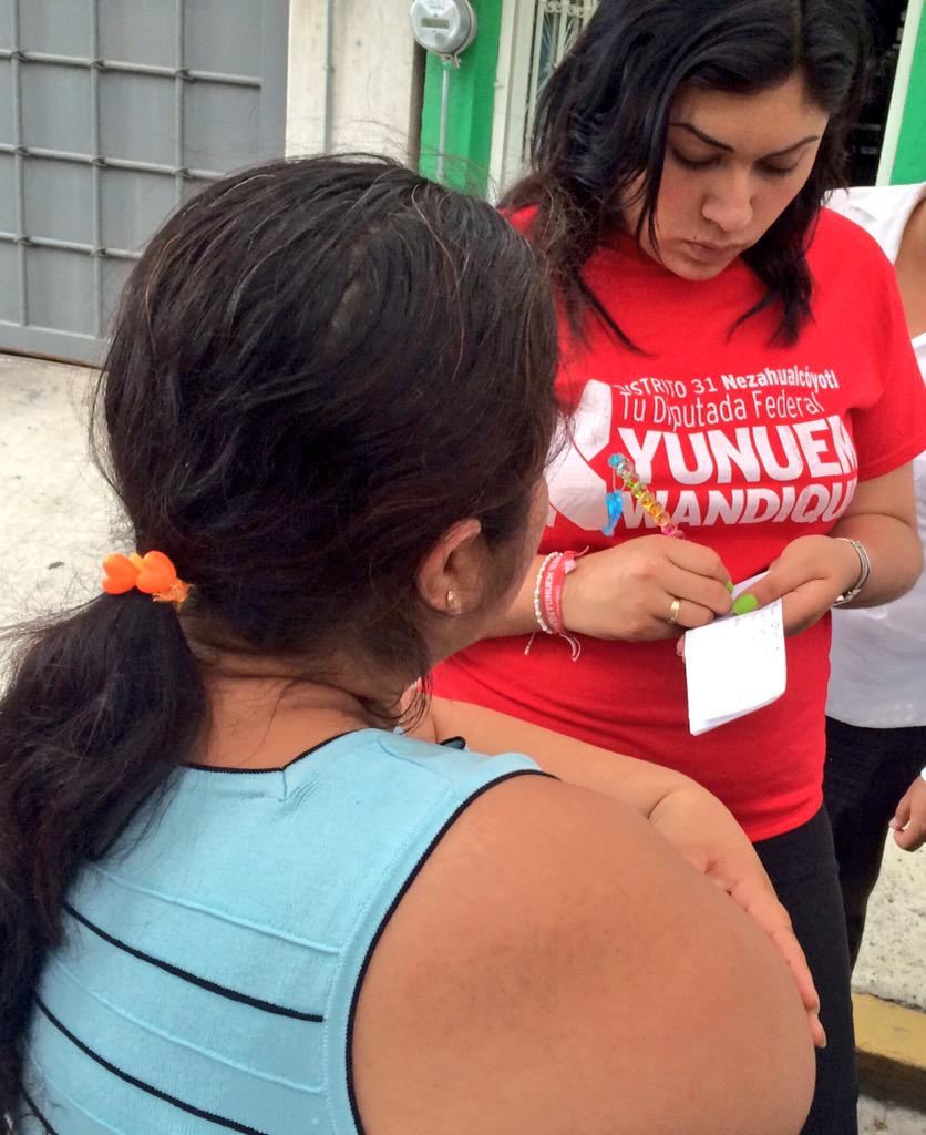YunuemW's tweet photo. ¡Seguiré trabajando incansablemente y escuchando a la gente del #Distrito31 para ganarme su confianza! http://t.co/RL76w4Hsjp