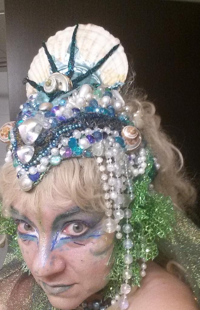 OfficialAnimalX's tweet photo. New #mermaid #makeup design almost on. I still need to put on eyelashes  #Marcon http://t.co/C3xLNGk6r2