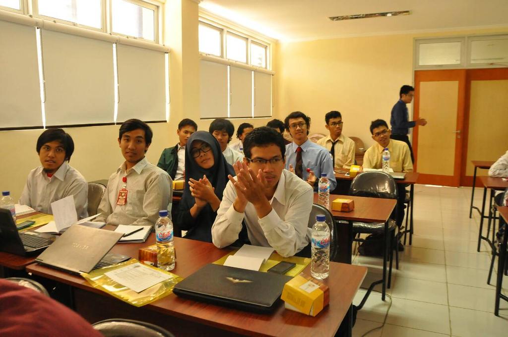 HMTI_ITS's tweet photo. Inilah suasana OPM Training dgn materi Manajemen Kinerja yg dibawakan oleh Dr. Ir. Sri Gunani, M.T @ITS_Surabaya http://t.co/RGavUHm3Ta