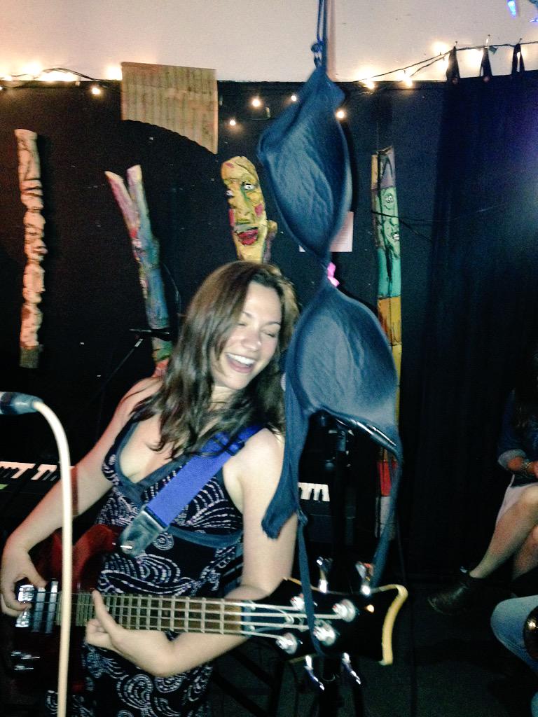 No big F'n deal ... <a href="/GuinevereQ/">GuinevereQ</a> knocked the lights out with her bra!