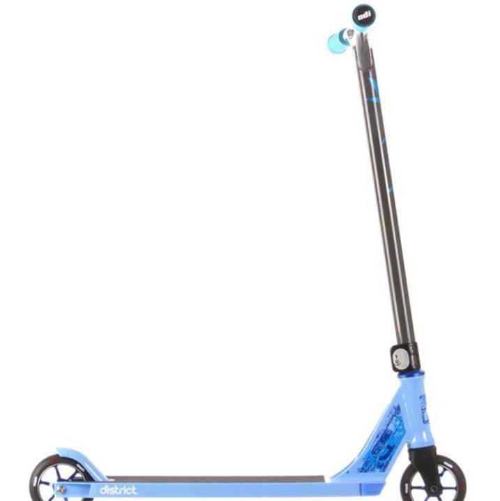 maxi_hack's tweet image. District