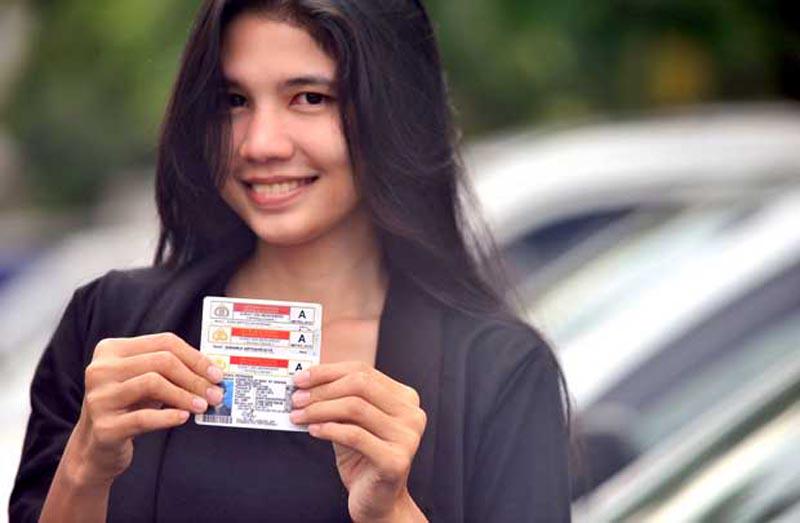 BekasiUrbanCity's tweet photo. #infoBUC Tinggalkan Calo, Pembuatan SIM Bisa Online Tahun ini  - http://t.co/VZYP5Lgkh0 http://t.co/LyUWfMl2m9