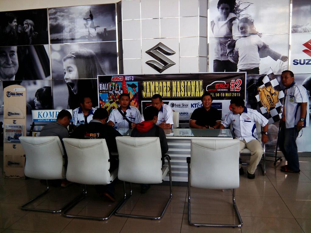 erci_sc's tweet photo. SC siap bombardir #Jamnas2ERCI @SuzukiIndonesia  @Keluarga_Ertiga @ertiga_bali @PancoroS http://t.co/fq79KD8E3D