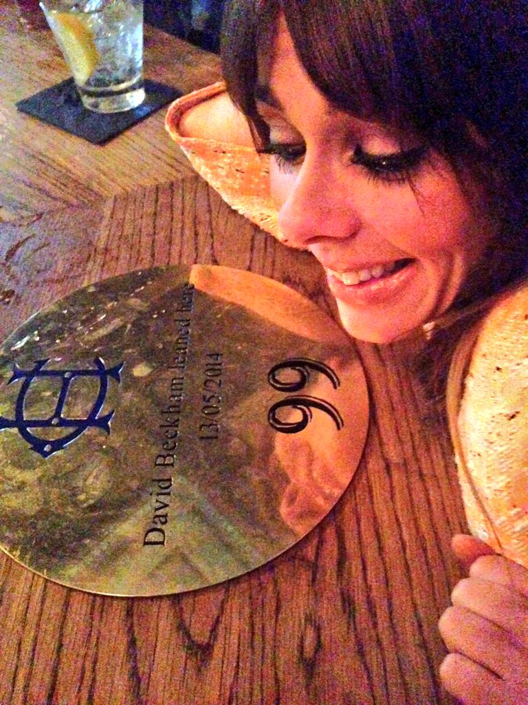 keri1875's tweet photo. @victoriabeckham @RuthKerracher #ruthleanedheretoo #DavidBeckham #99hanover http://t.co/SKEUwJVAVE