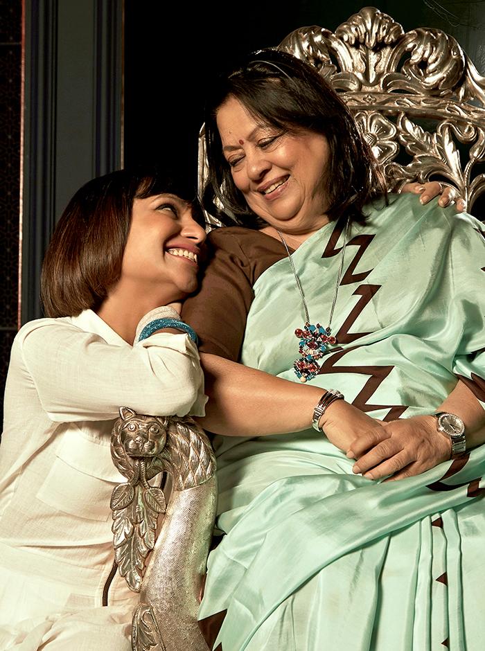 MissMalini's tweet photo. Happy Mother's Day to my mommy! Pictures from our #MakeHerShine #SwarovskiIndia shoot #ootd for both @payalkhandwala. http://t.co/kHoOhusihr