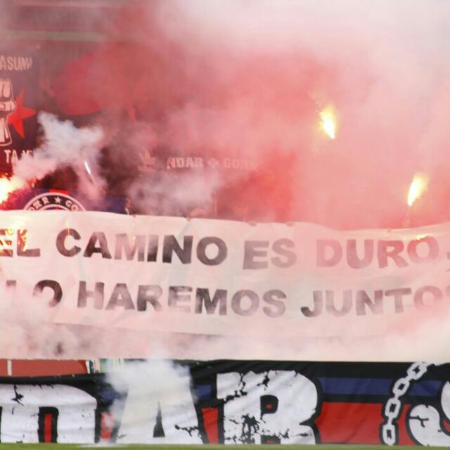 bizitzabasatia's tweet photo. OSASUNA GANA POR NOSOTROS,POR TODOS LOS MOMENTOS QUE VIVIMOS POR TODOS LOS CAMPOS DONDE TE SEGUIMOS http://t.co/dSy9PK8Xi4