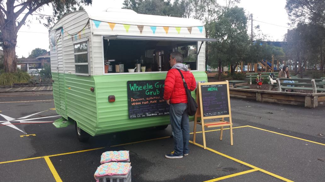 WheelieGGrub's tweet photo. Well done to the dedicated people who battled the elements and attended the Glen Eira Permaculture Day #Melbourne http://t.co/T1jrY6kyxV