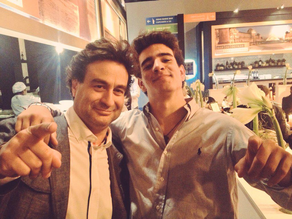 luis_acin's tweet photo. @Pepe_elBohio gran noche con un gran amigo y mejor persona en el ATP MASTERS de Madrid
#buencatering #pepemasterchef http://t.co/VUzoJ2Ece3