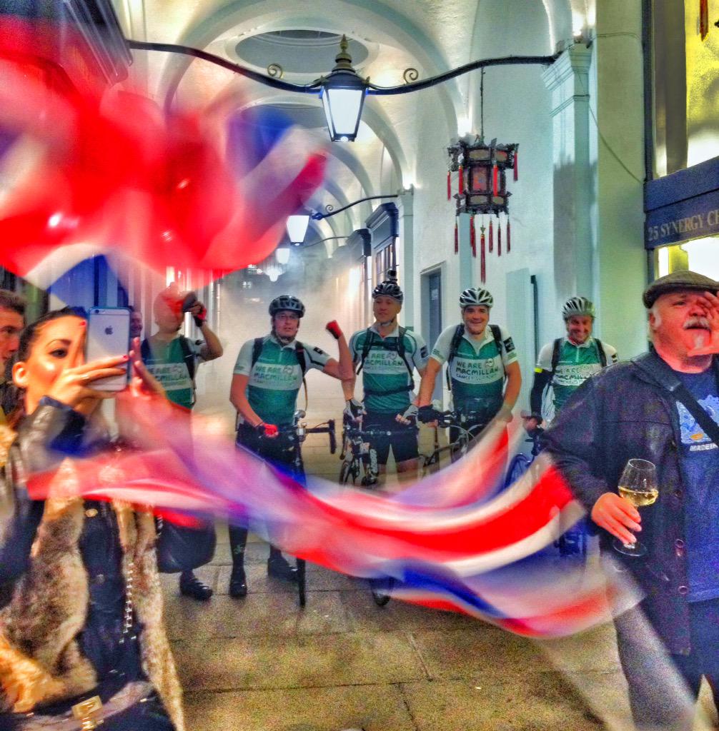 LizzieJHolmes's tweet photo. Come on our boys @PhantomCycle
π¬π§π²π²π²π²π²π²π²π²π«π·
#WellOnTheirWay #Heroes #RT http://t.co/pLJsrf1sUm