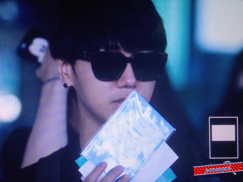 pamongmi's tweet photo. [미리보기]150510인천입국 #김종운 #예성 #yesung @shfly3424 http://t.co/9RkmLnlUdX