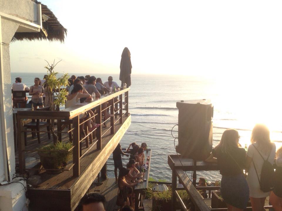 Enjoy the sunset before rockin da house <a href="/duoganjil/">Ganjil</a> at SingleFin, Uluwatu
