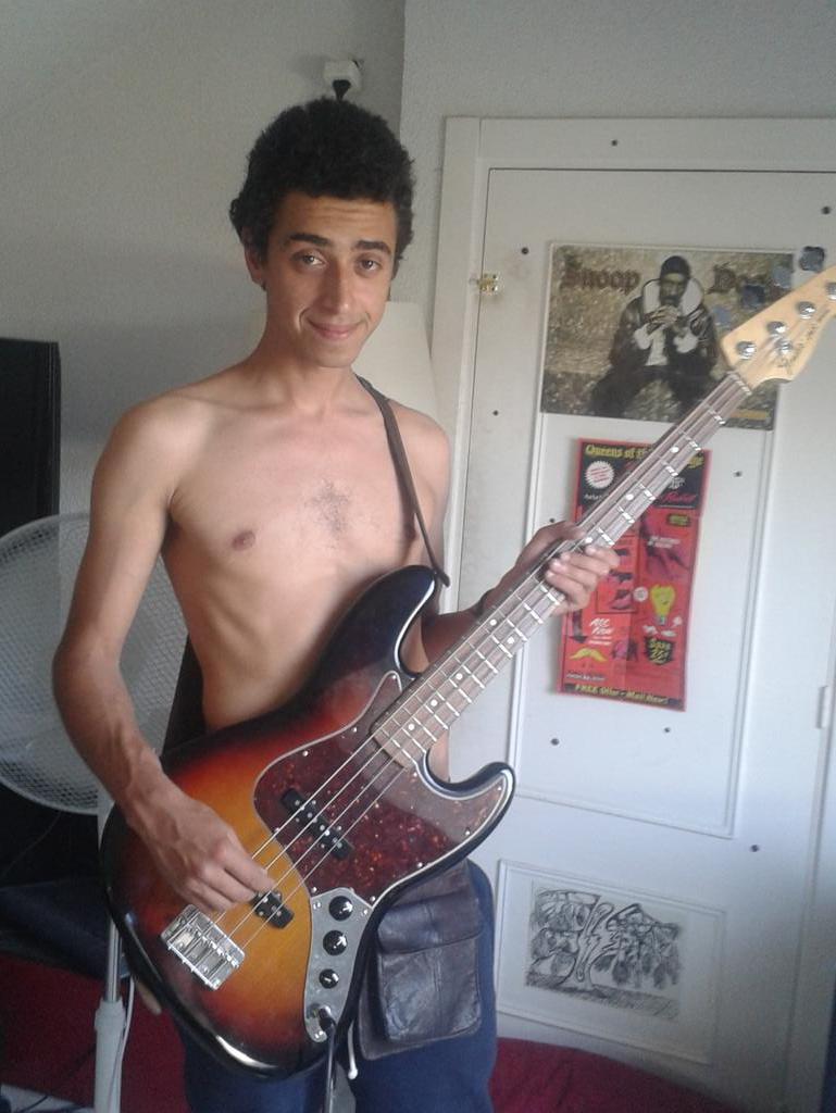 LosVenus's tweet photo. David
VB http://t.co/XY1KLNaMrS
