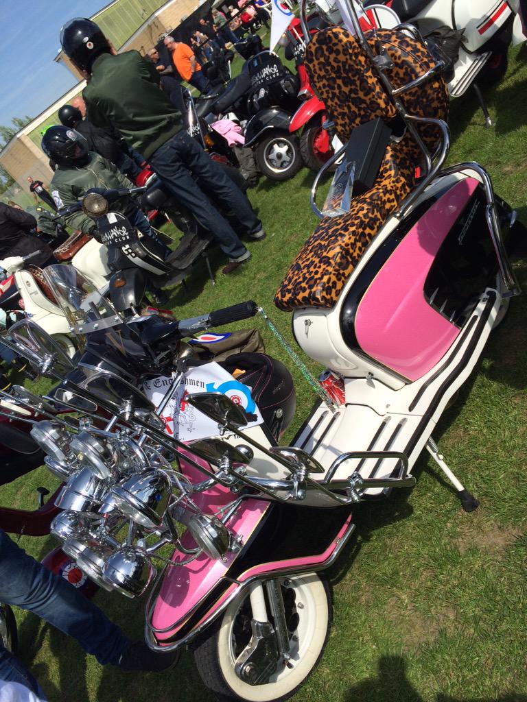 Won best mod lambretta 😁🙌🏻🙌🏻🙌🏻🙌🏻 <a href="/LockFine/">Steve</a> @etonrifle1979 @tweetsbycurls