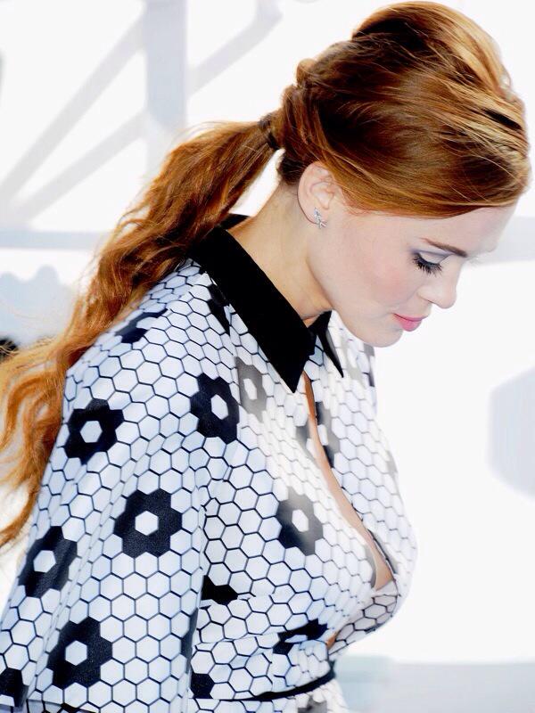 HotorNot_4's tweet image. RT FOR - Holland Roden
FAVE FOR - Shailene Woodley