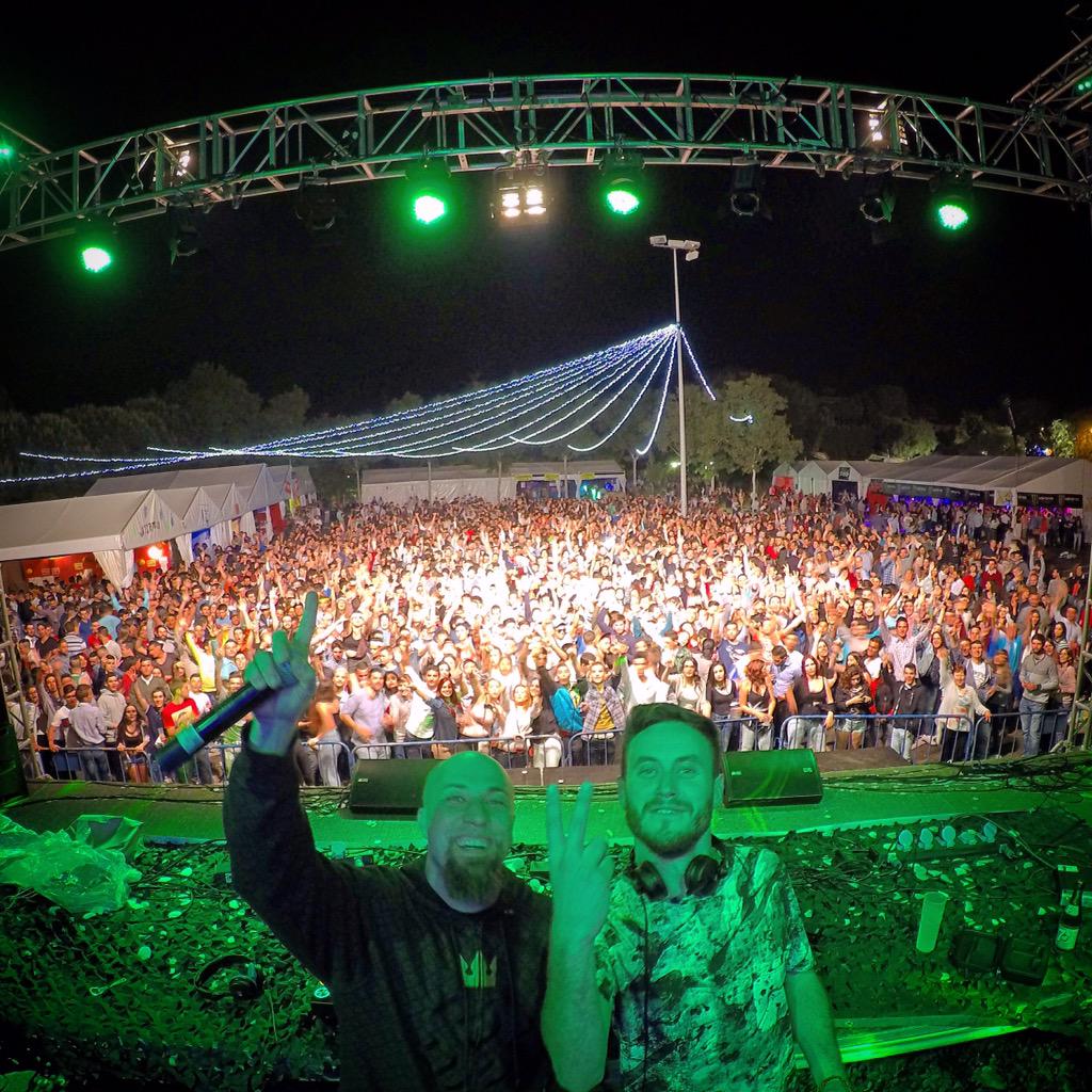 DjJaviReina's tweet photo. Gracias Talavera, por una noche tan especial, no hay nada como sentir el cariño de tu gente! 
Viva #Talavera!!!
#mxgp http://t.co/jX3A88jF81