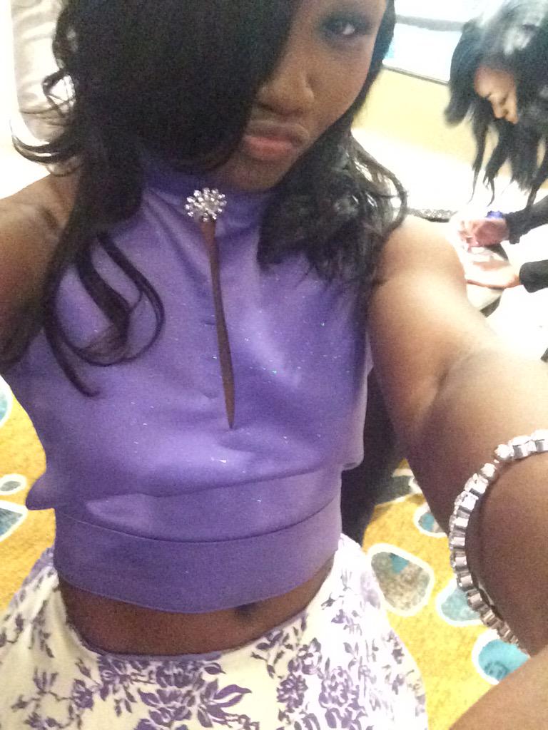 SiPulchritude's tweet photo. Royalty πΈπ½ #TurnerTechProm2k15 http://t.co/YrvION4cMY