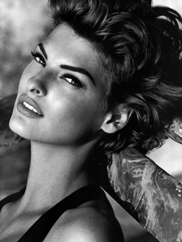 Happy Birthday Linda Evangelista! 