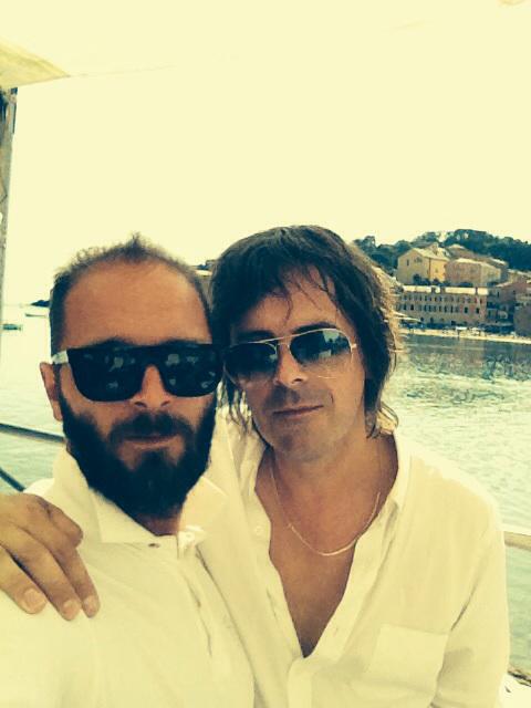 Mainollo's tweet image. Sorpresa!thanks
Dangerous people!
@GeorgeVjestica