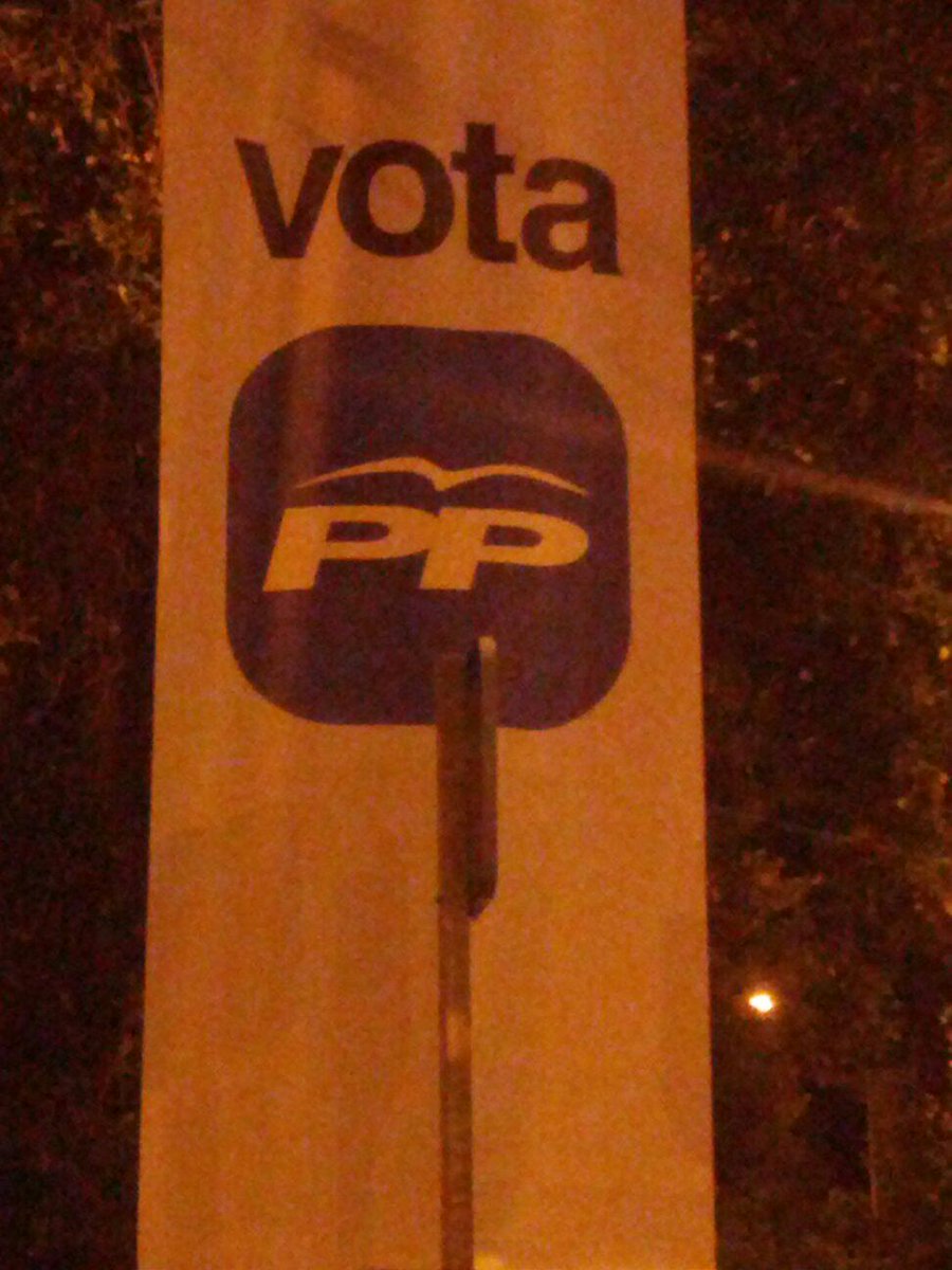 Onirico0's tweet image. A quien votar?Q intrincada cuestión... #votapp asi sin mas! Si te pones así de #tajante me temo q no tengo #elección