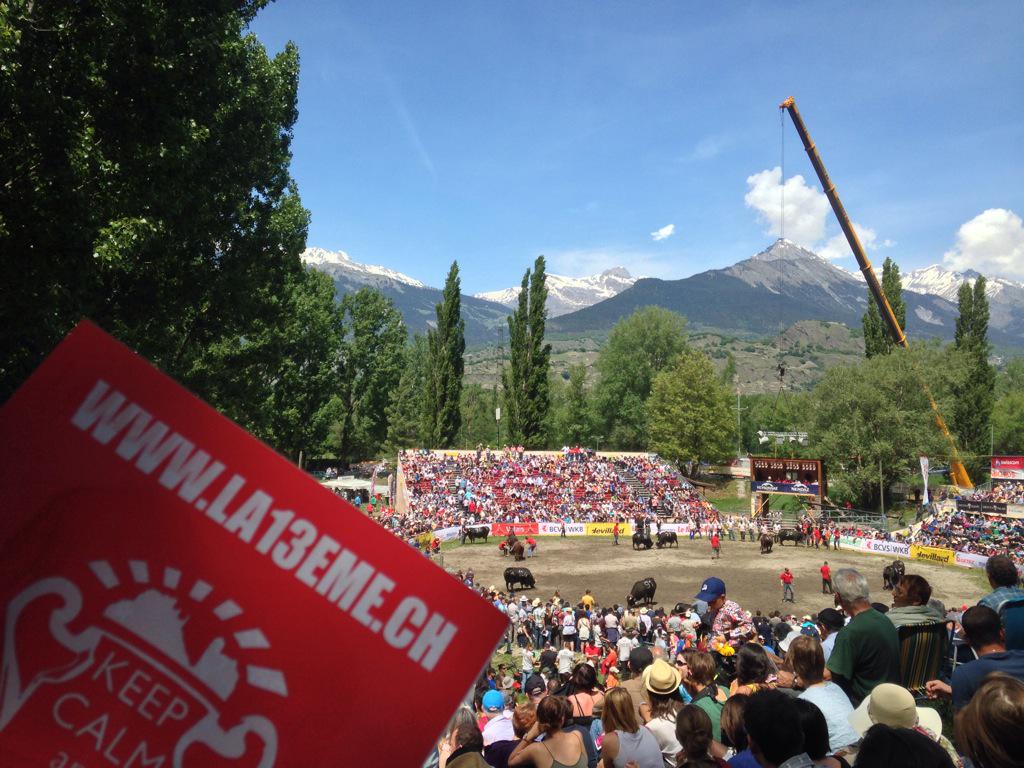 valais1815's tweet photo. http://t.co/Vq7m1psxUf à la finale cantonnale ! #valais #tradition http://t.co/nhz5zRwfCo
