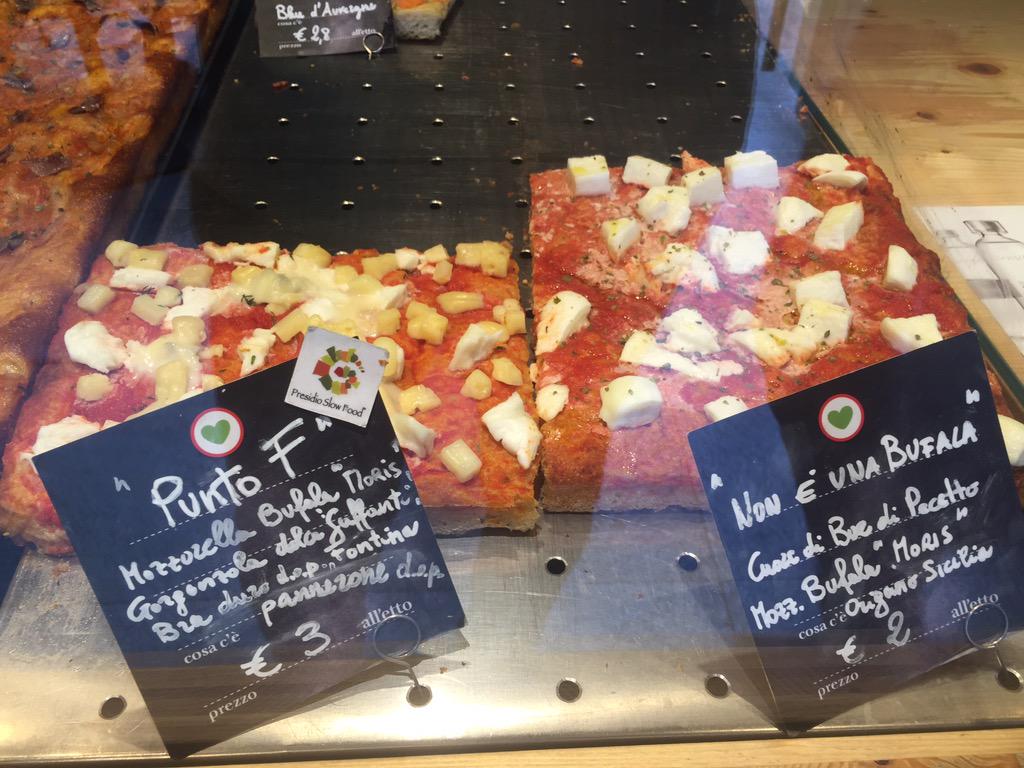 Taglio_Perfetta's tweet photo. la scelta della Domenica 😀😀😀 #Torino #pizza #taglioxfetta #Sindone http://t.co/LutMk26fwE